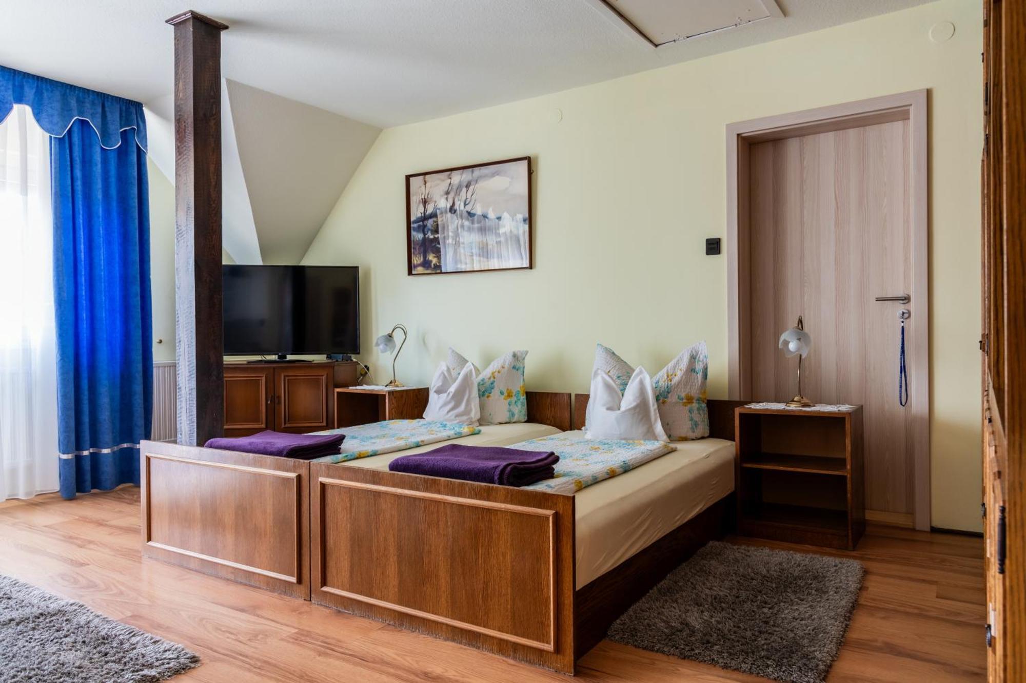 Magdalena Apartmanhaz Keszthely Exterior photo